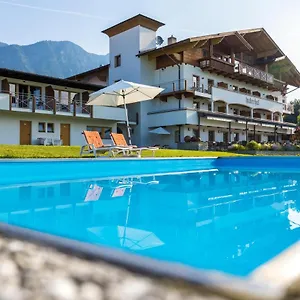 3* Отель Huberhof