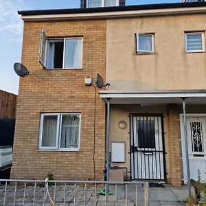 Mile End Budget Londyn