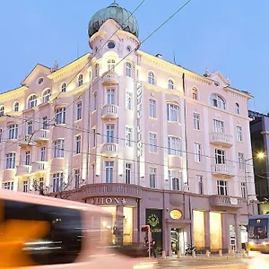 Lion 3* Sofia